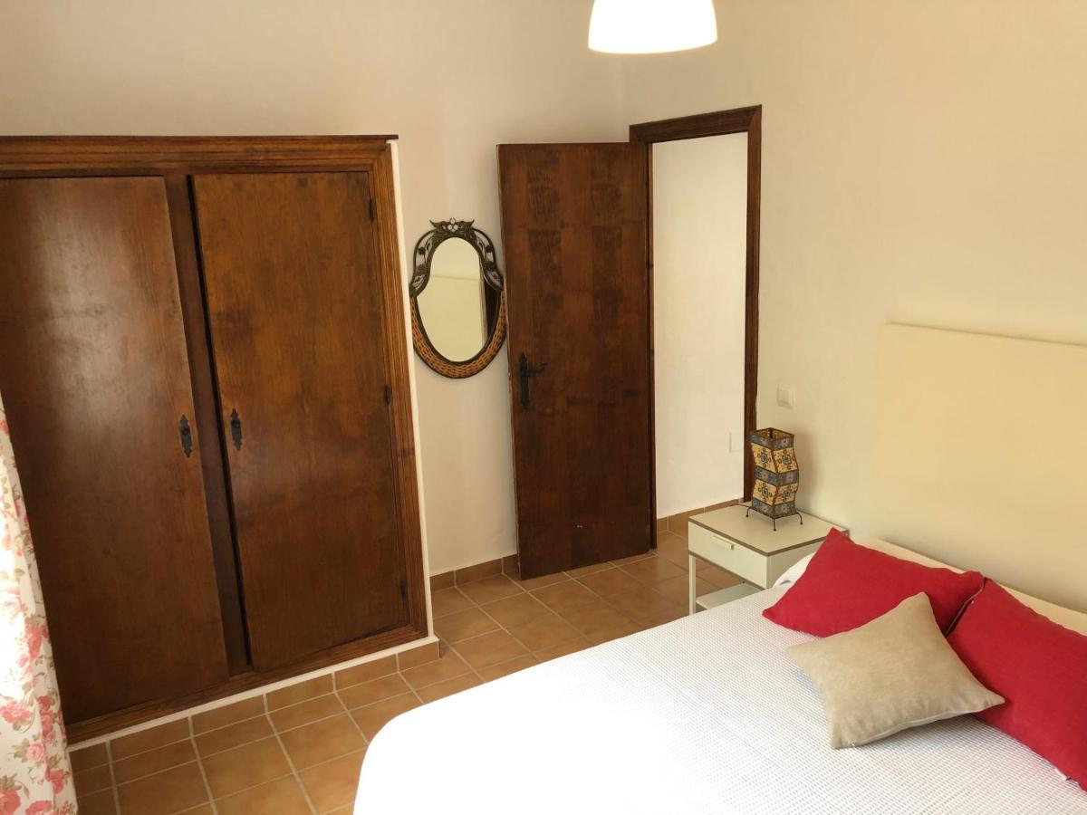 Apartamentos Cala Isabel Zahora Exterior foto